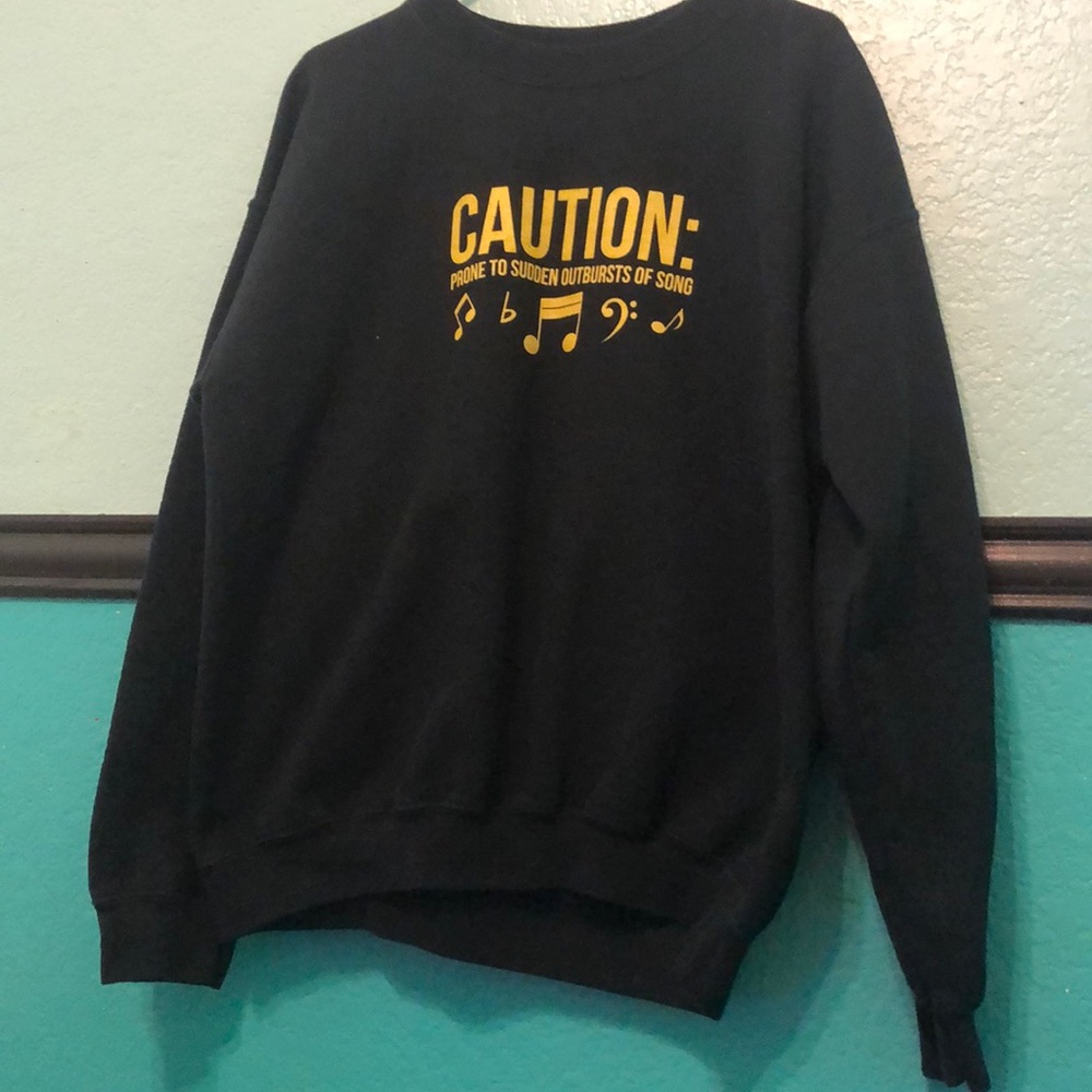 Black Pullover sweatshirt